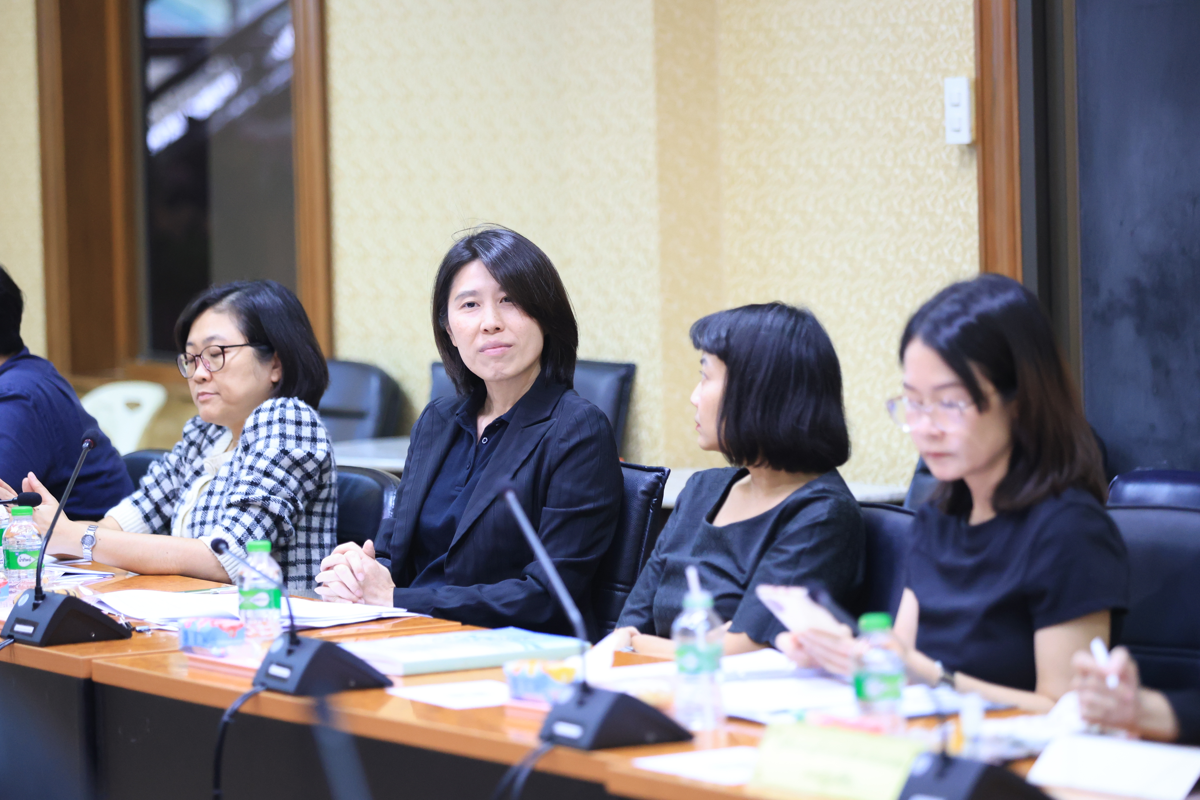 title - ส.ป.ก. ประชุมคณะทํางานขับเคลื่อนการปฏิบัติตามพระราชบัญญัติการอํานวยความสะดวก ในการพิจารณาอนุญาตและการให้บริการแก่ประชาชน พ.ศ. 2569 ครั้งที่ 1/2569 